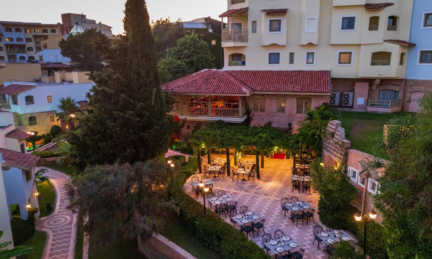 restaurants-la-cucina-italian