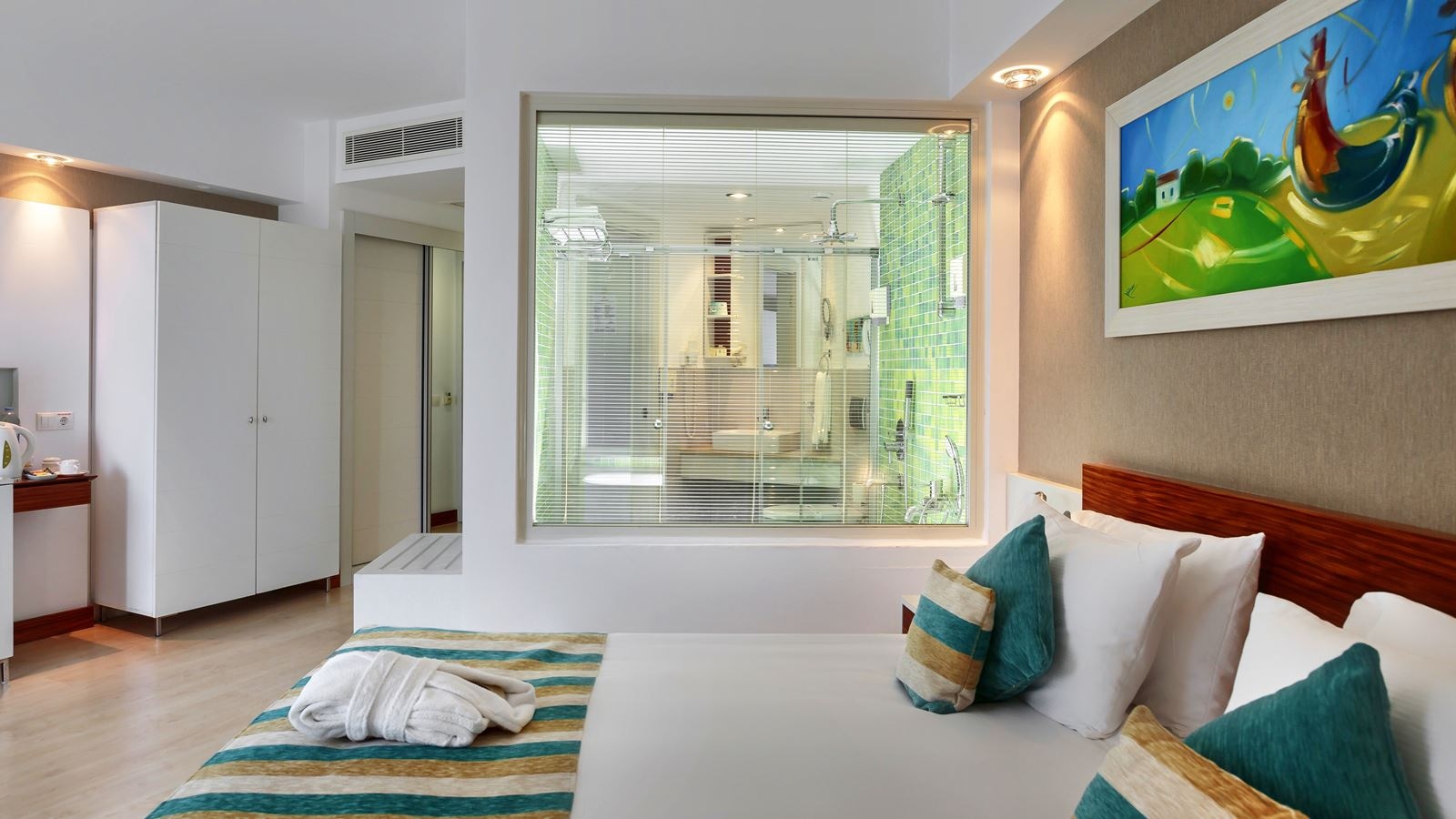 rooms-superior-room