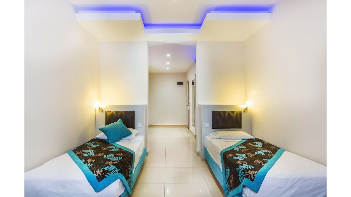 rooms-family-room