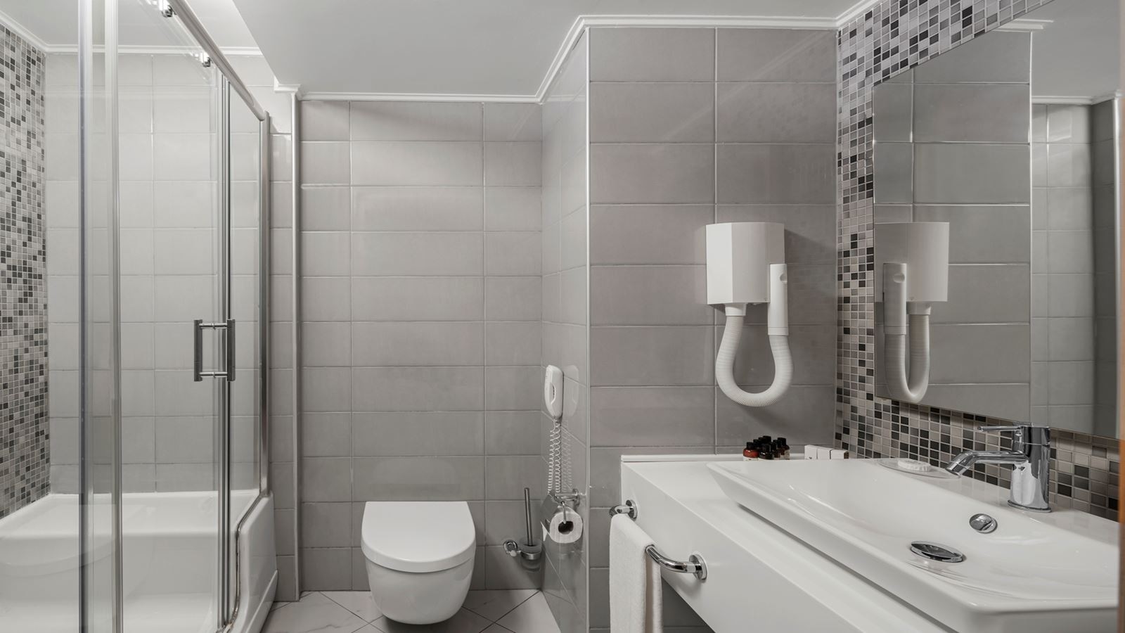 rooms-family-room