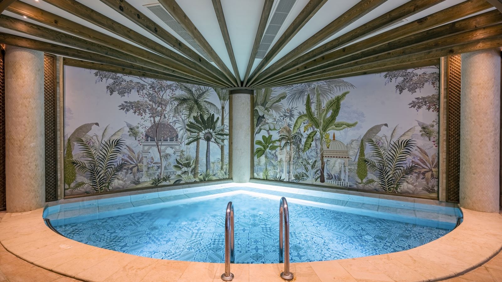 pools-indoor-pool