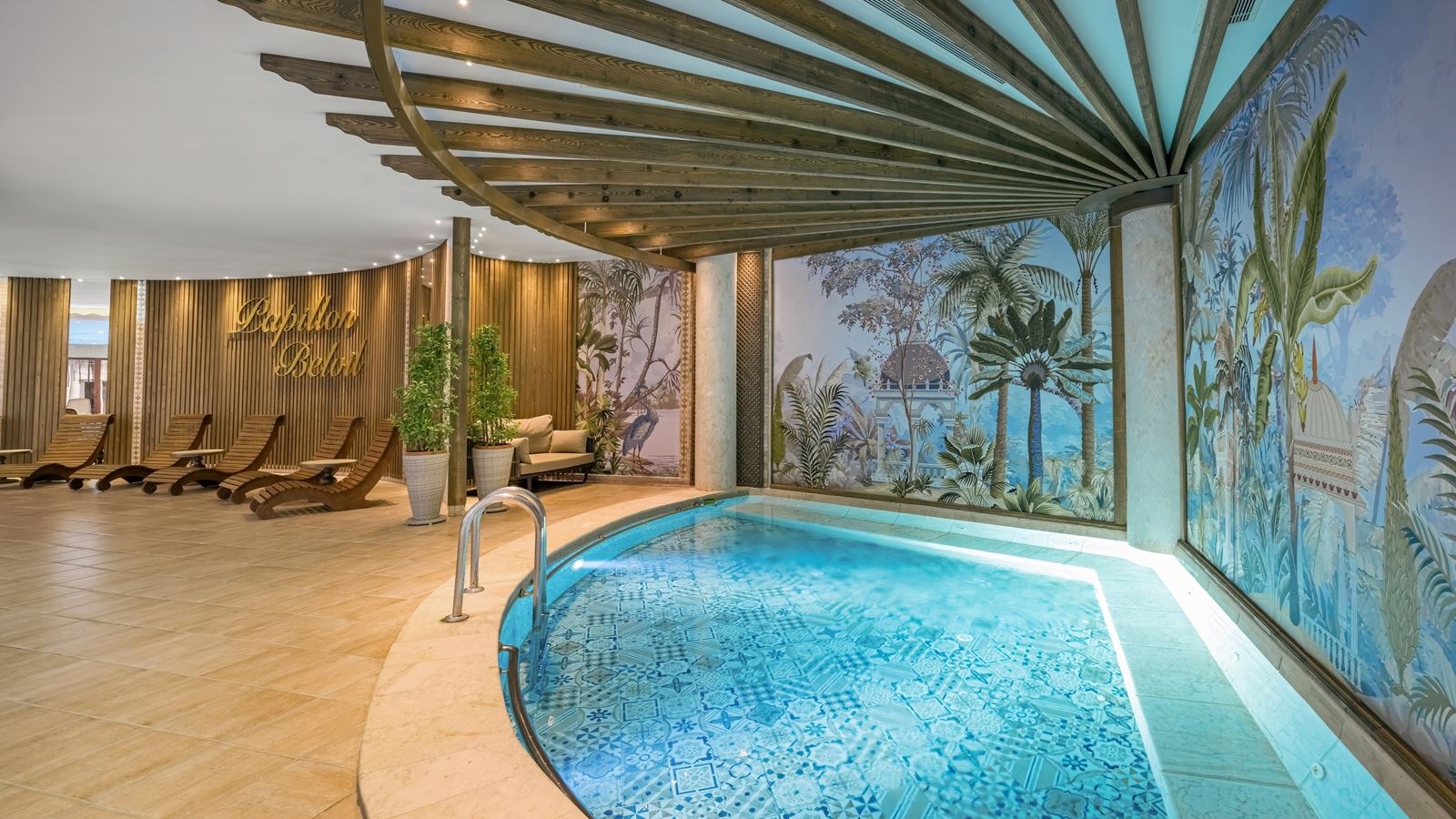 pools-indoor-pool