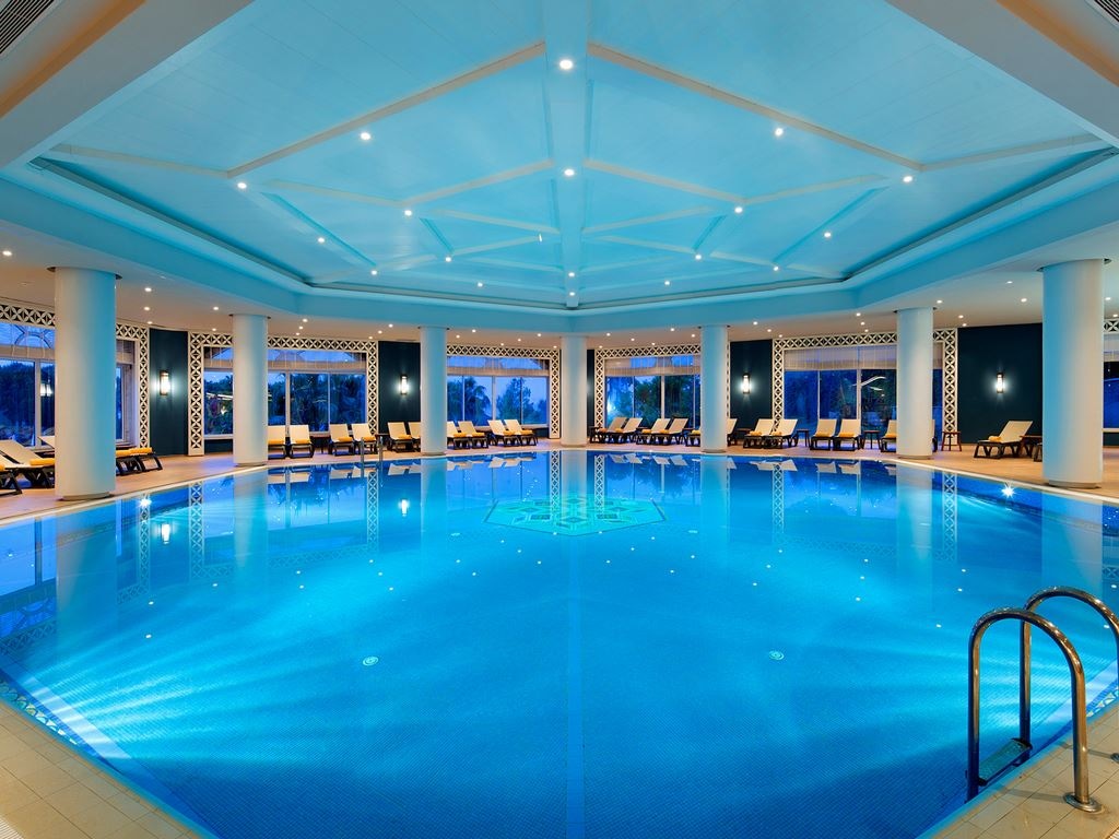 pools-indoor-pool