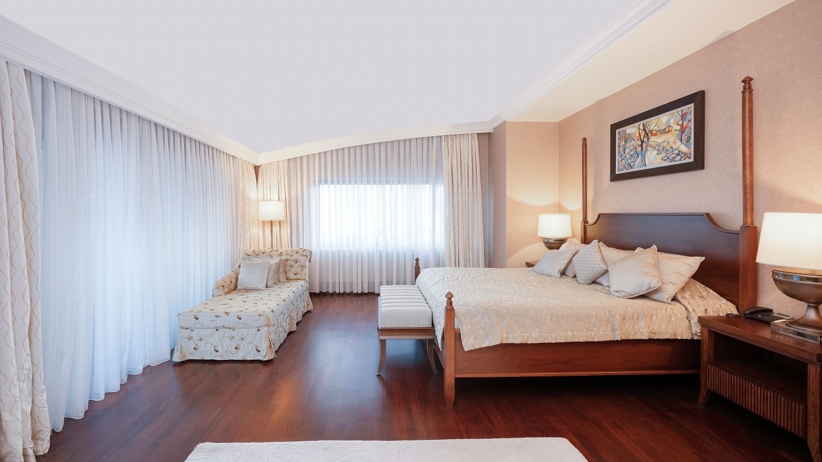 rooms-king-suite