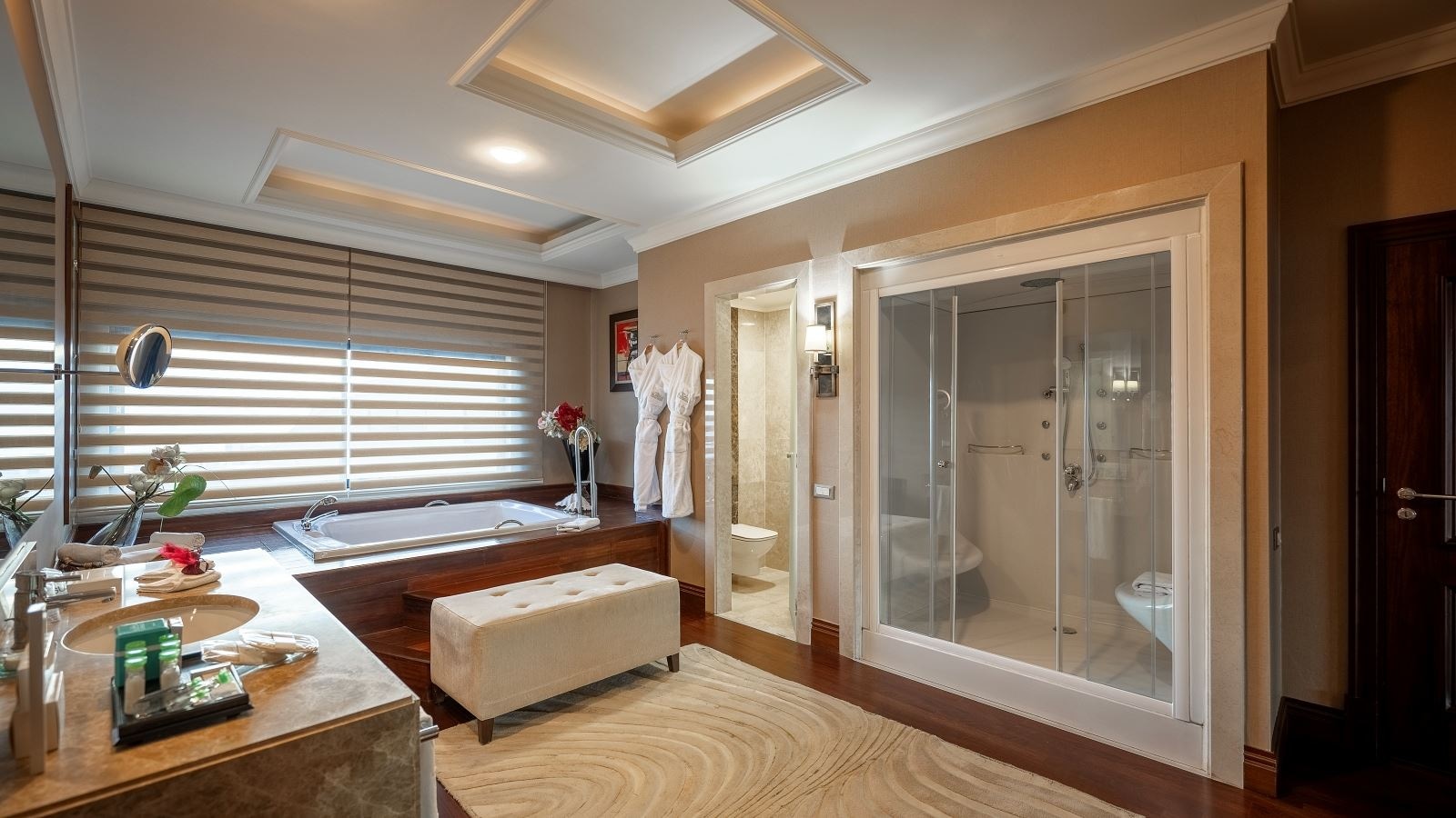 rooms-king-suite