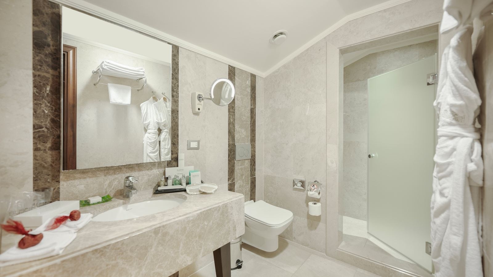 rooms-king-suite