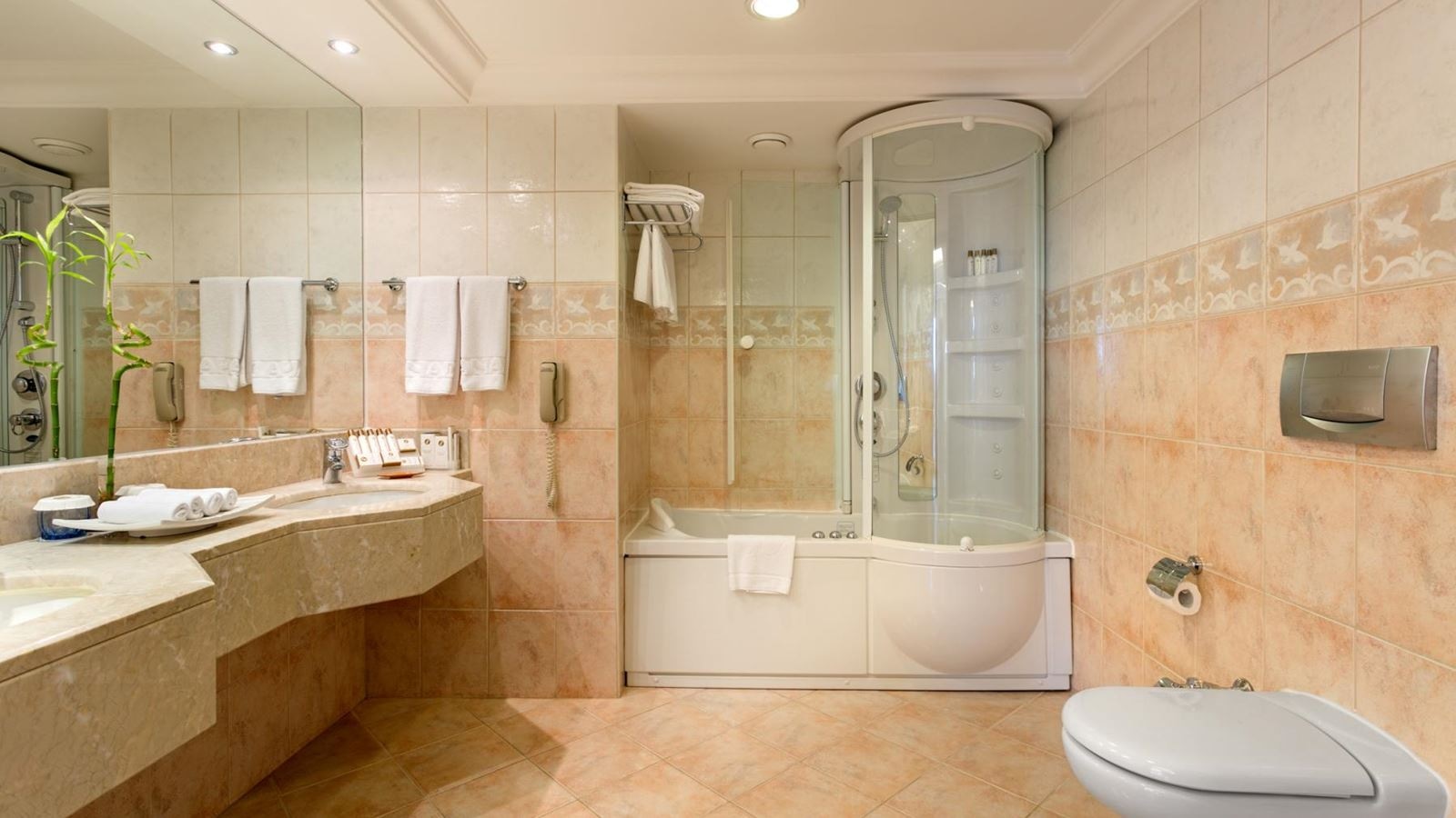 rooms-golf-suite
