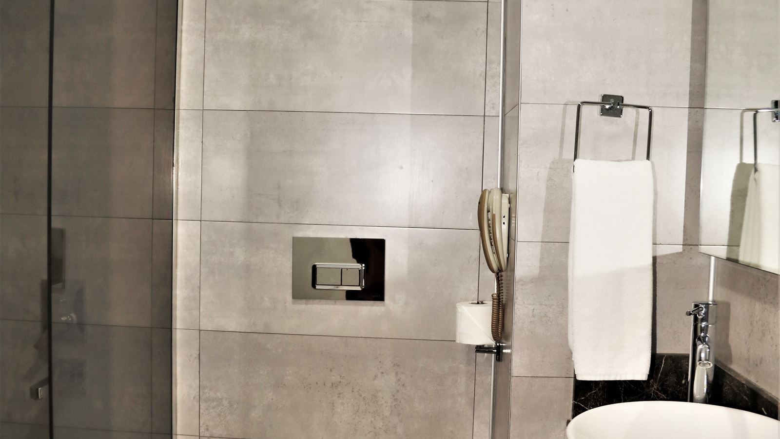 rooms-standard-room