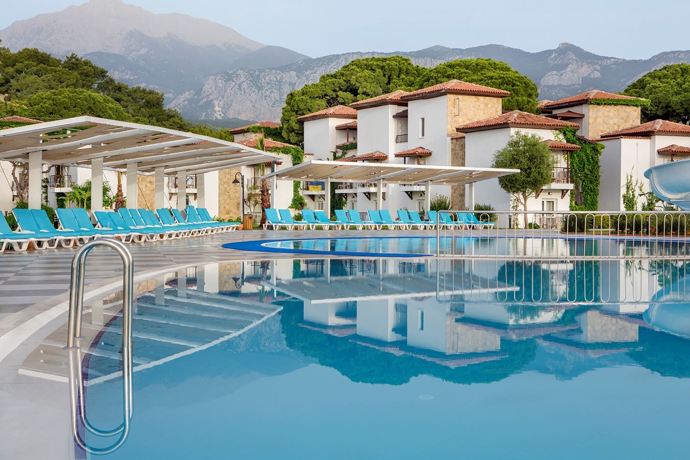 pools-outdoor-pool