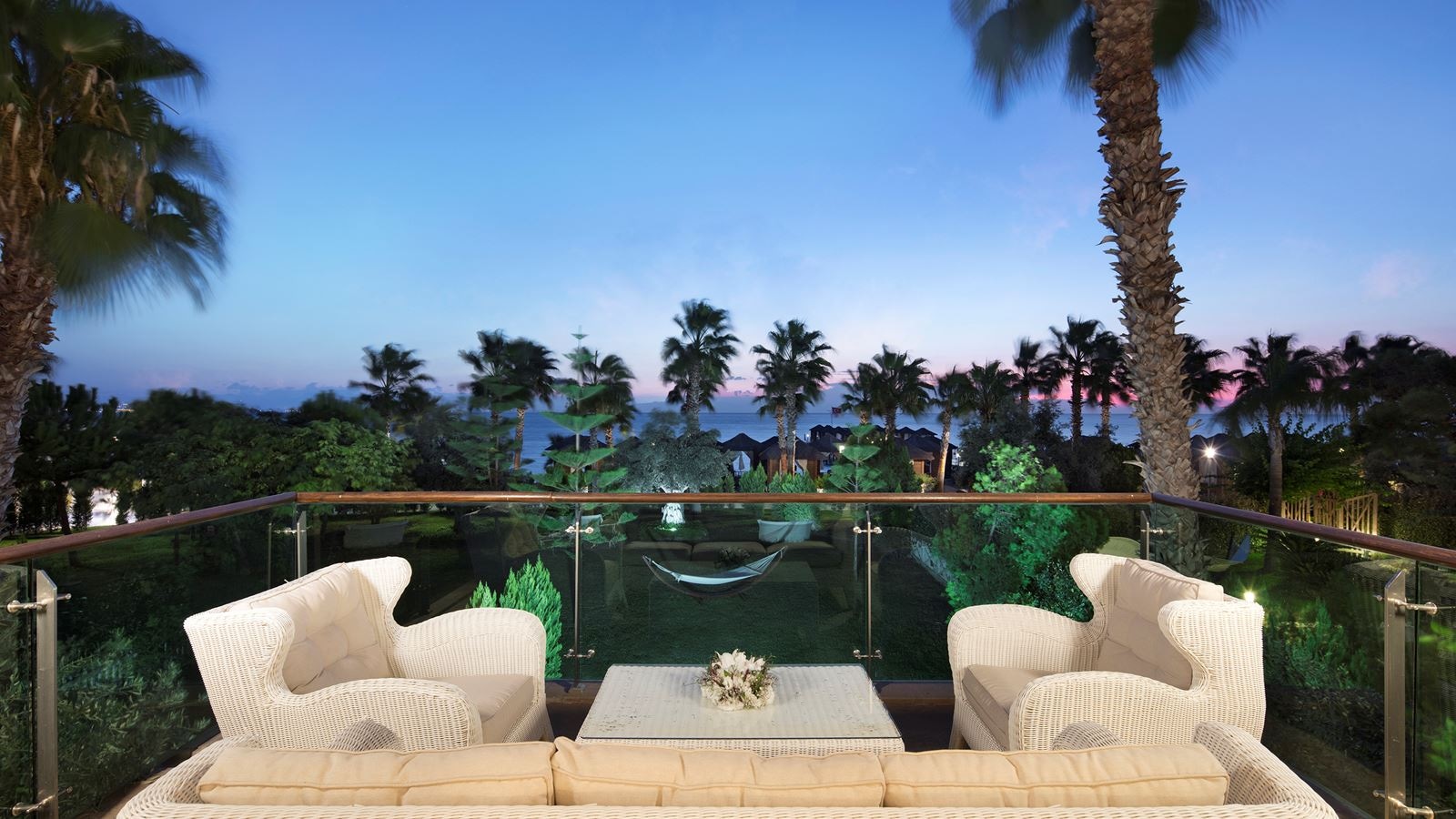 rooms-villa-royal