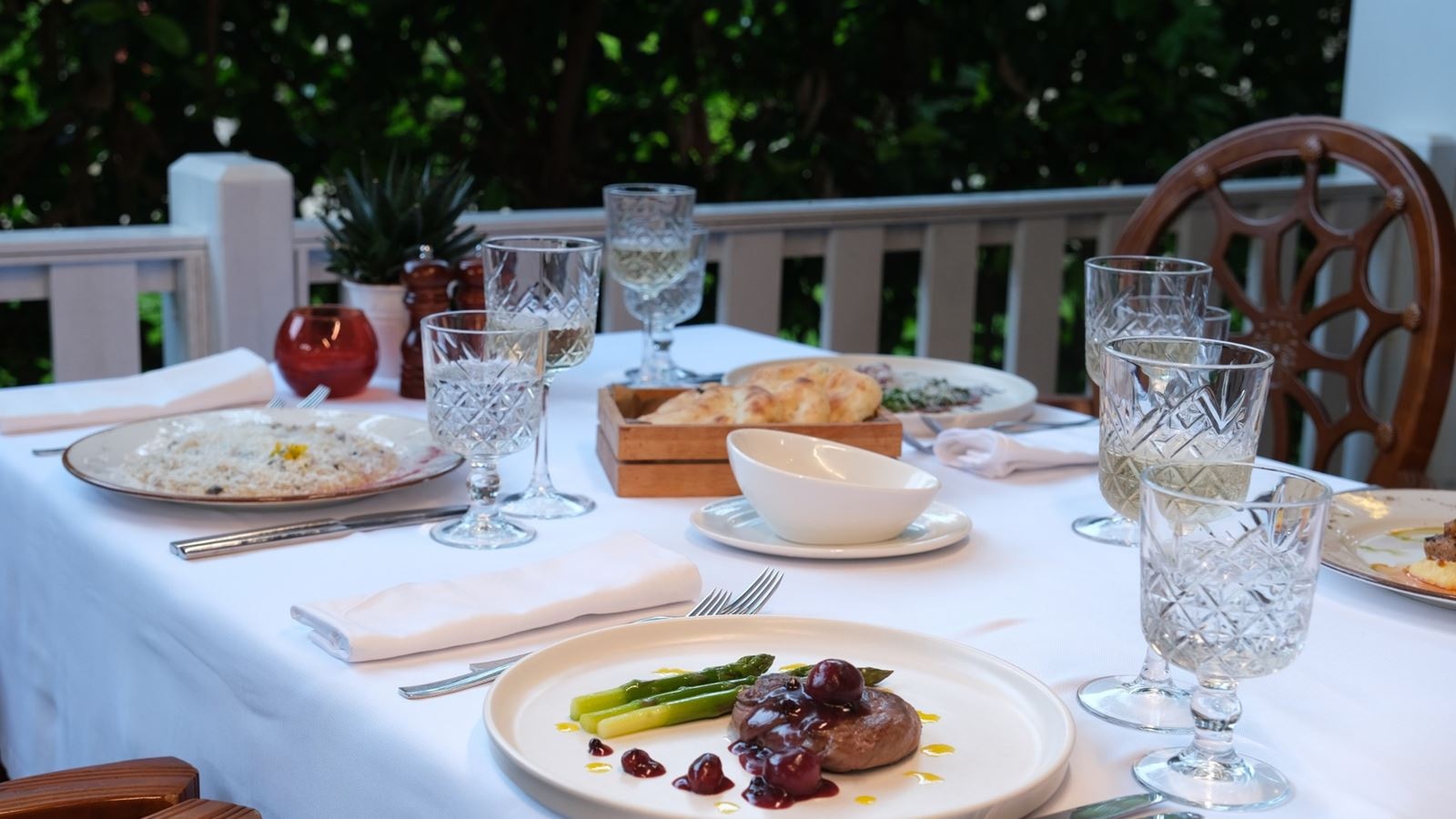 restaurants-gusto