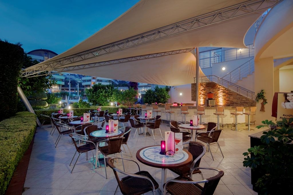 bars-garden-bar