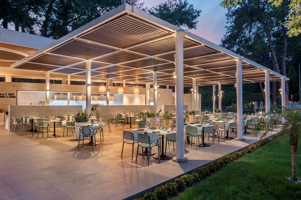 bars-aqua-snack-bar