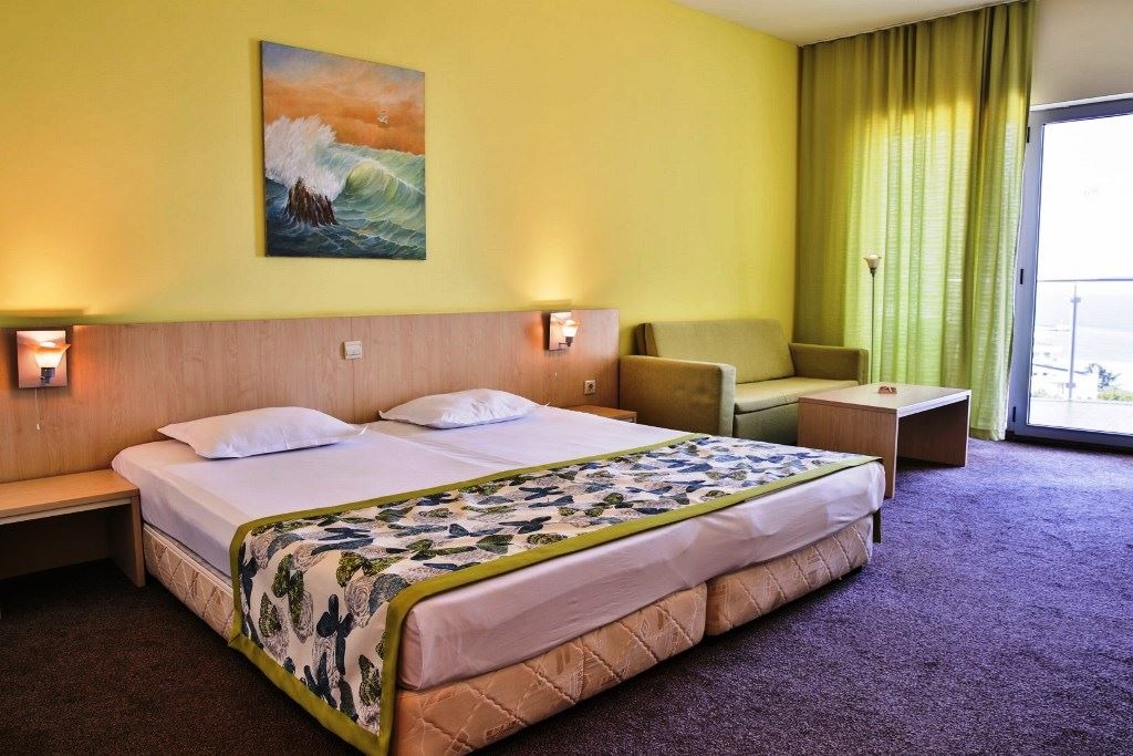rooms-double-sea-side-view