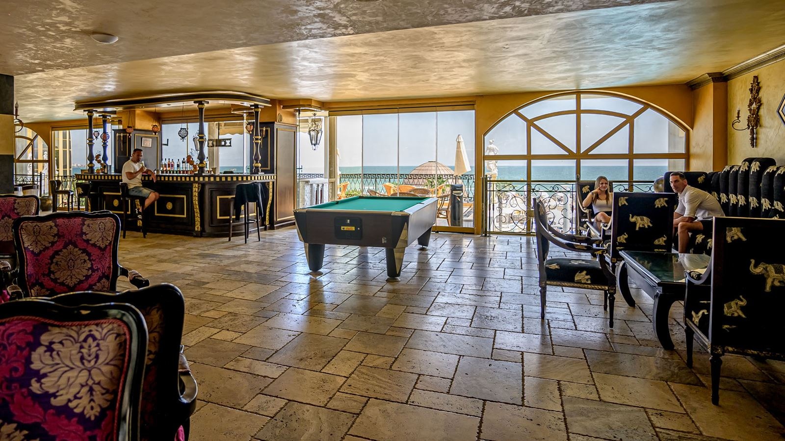 bars-bar-mezzanine