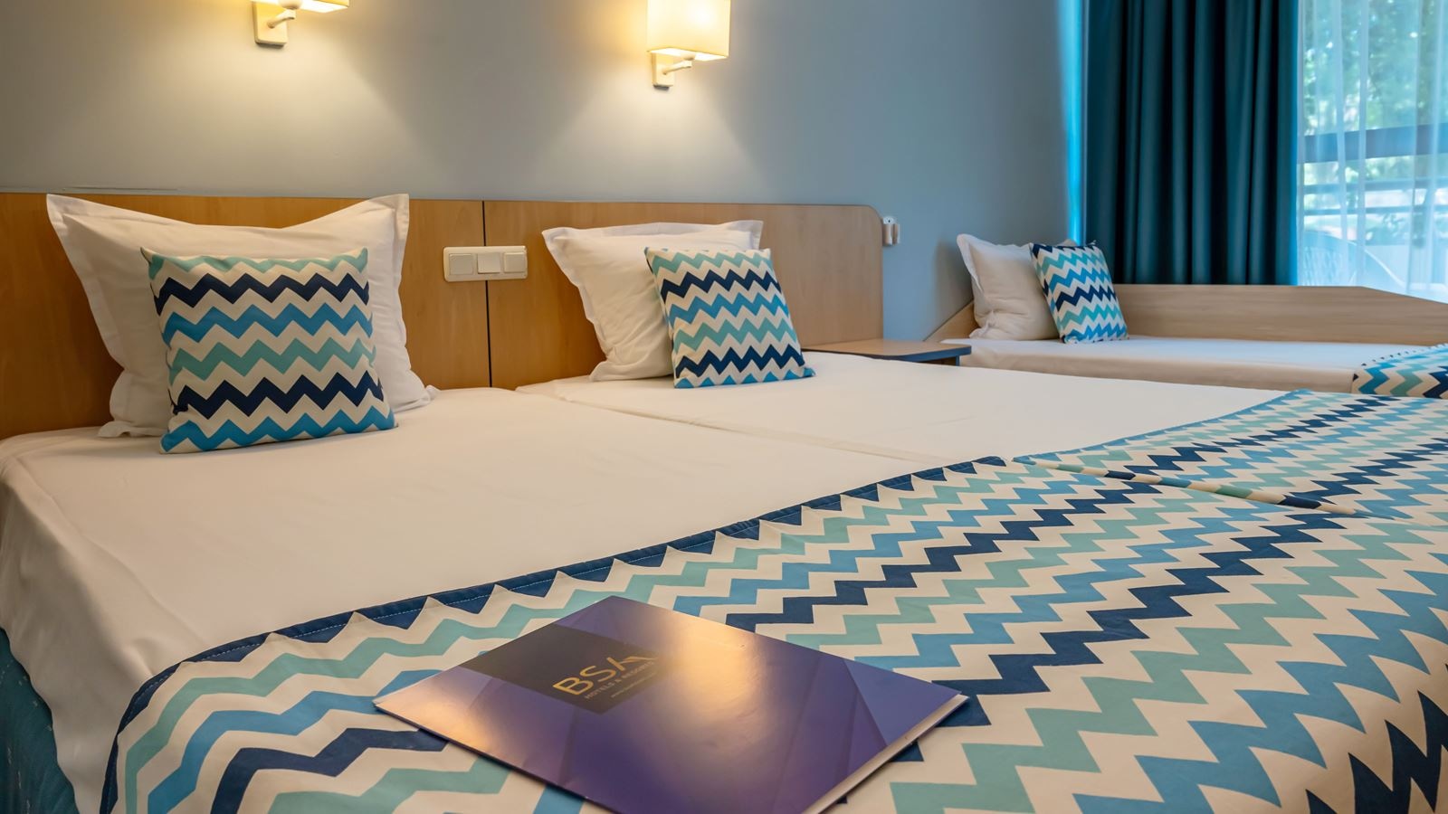 rooms-triple-room
