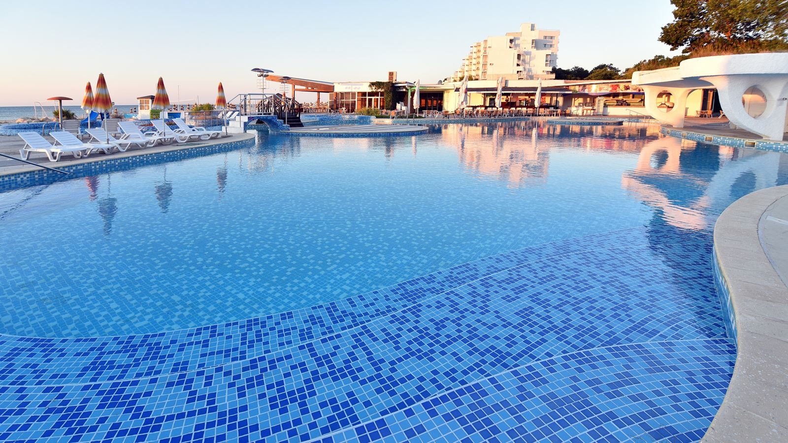 pools-pools