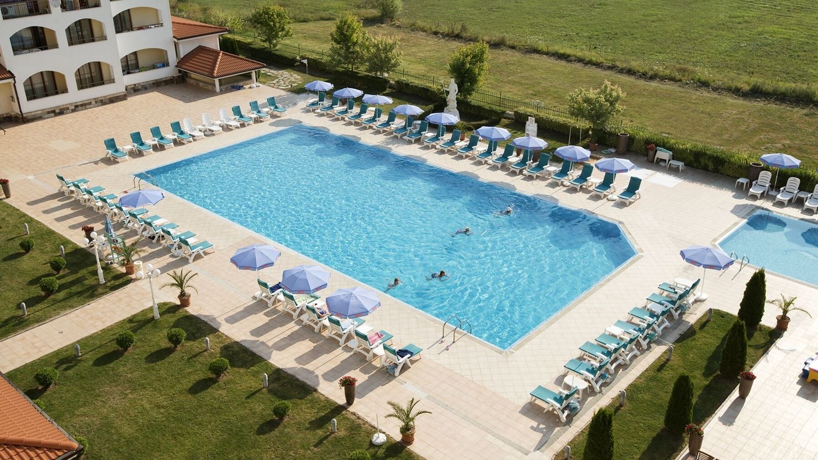pools-outdoor-pool