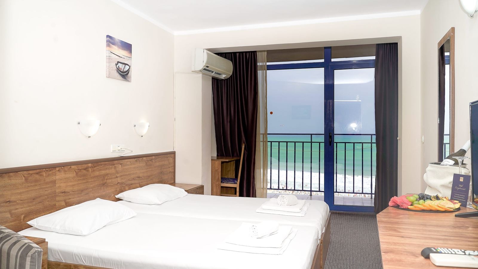 rooms-twin-room-sea-view