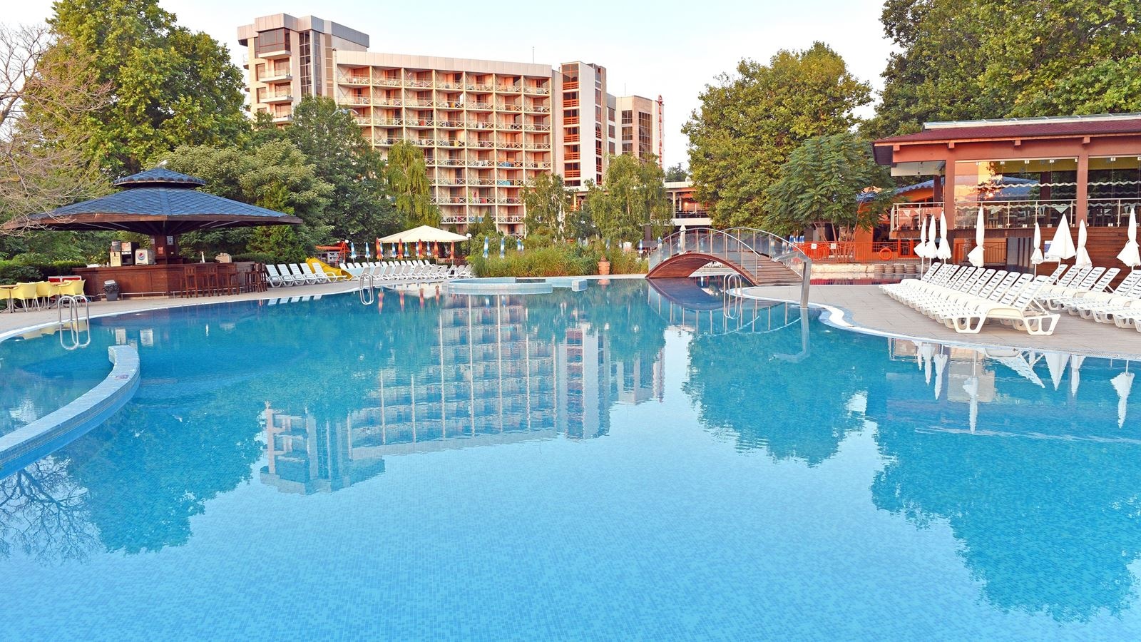 pools-pools