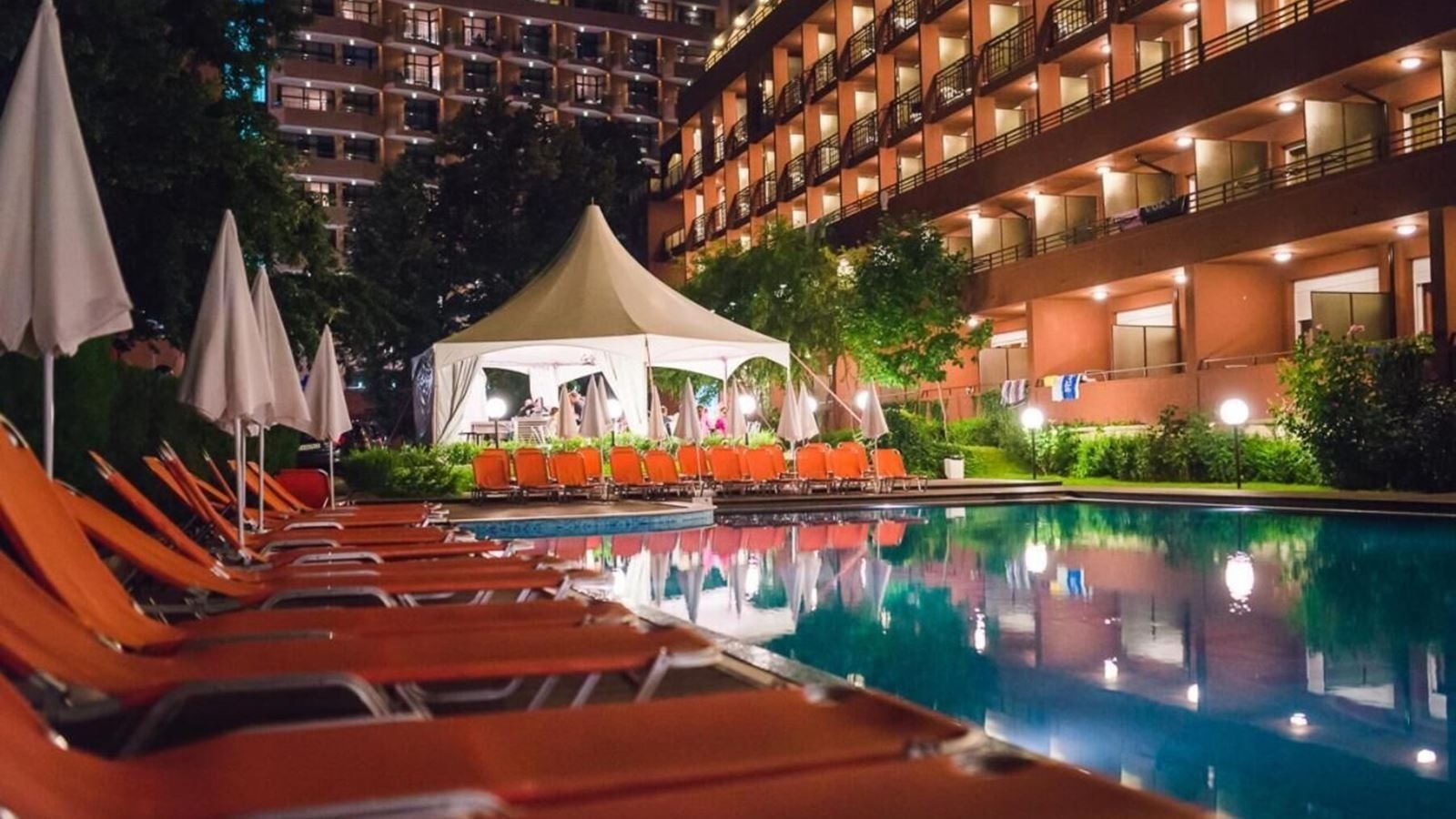 pools-pools