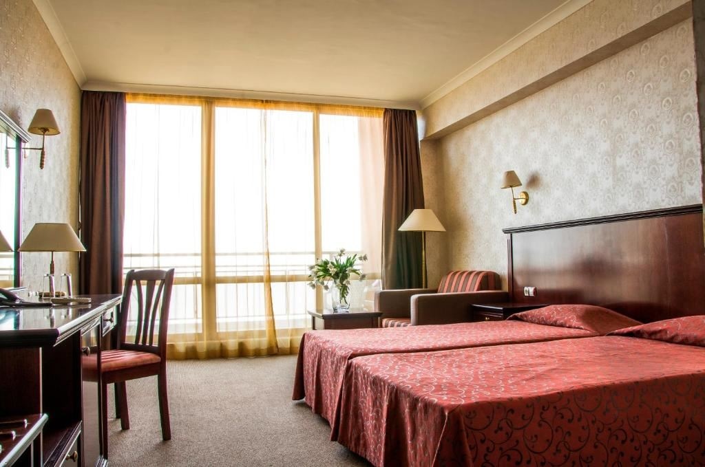 rooms-standard-room-balcony