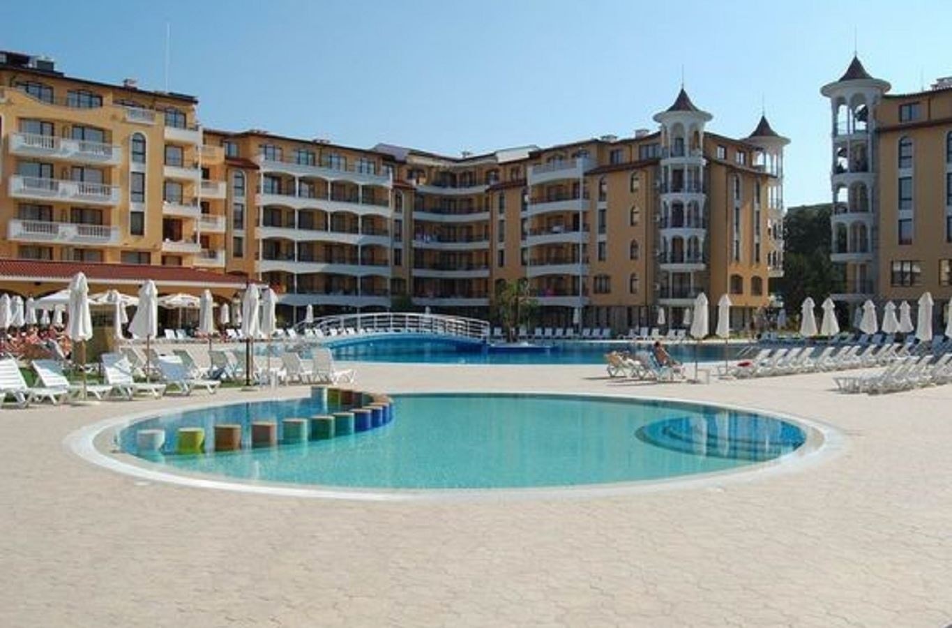 pools-outdoor-pool