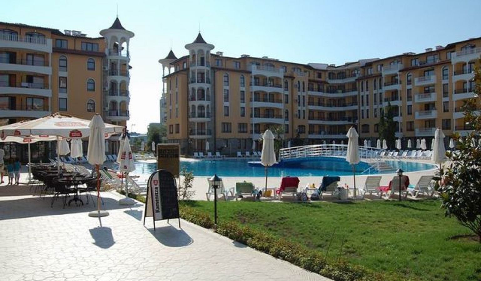 pools-outdoor-pool