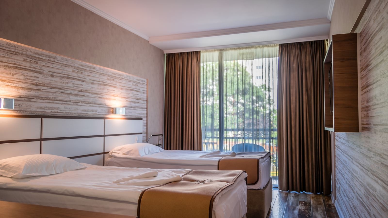 rooms-twin-standard-room