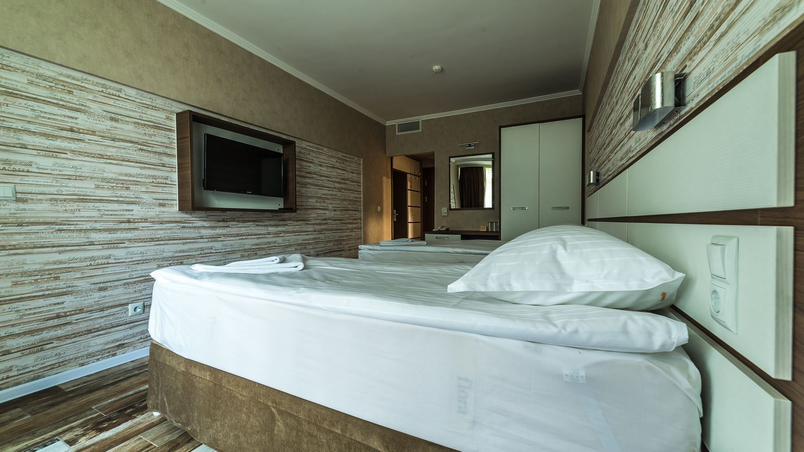 rooms-twin-standard-room-promotion