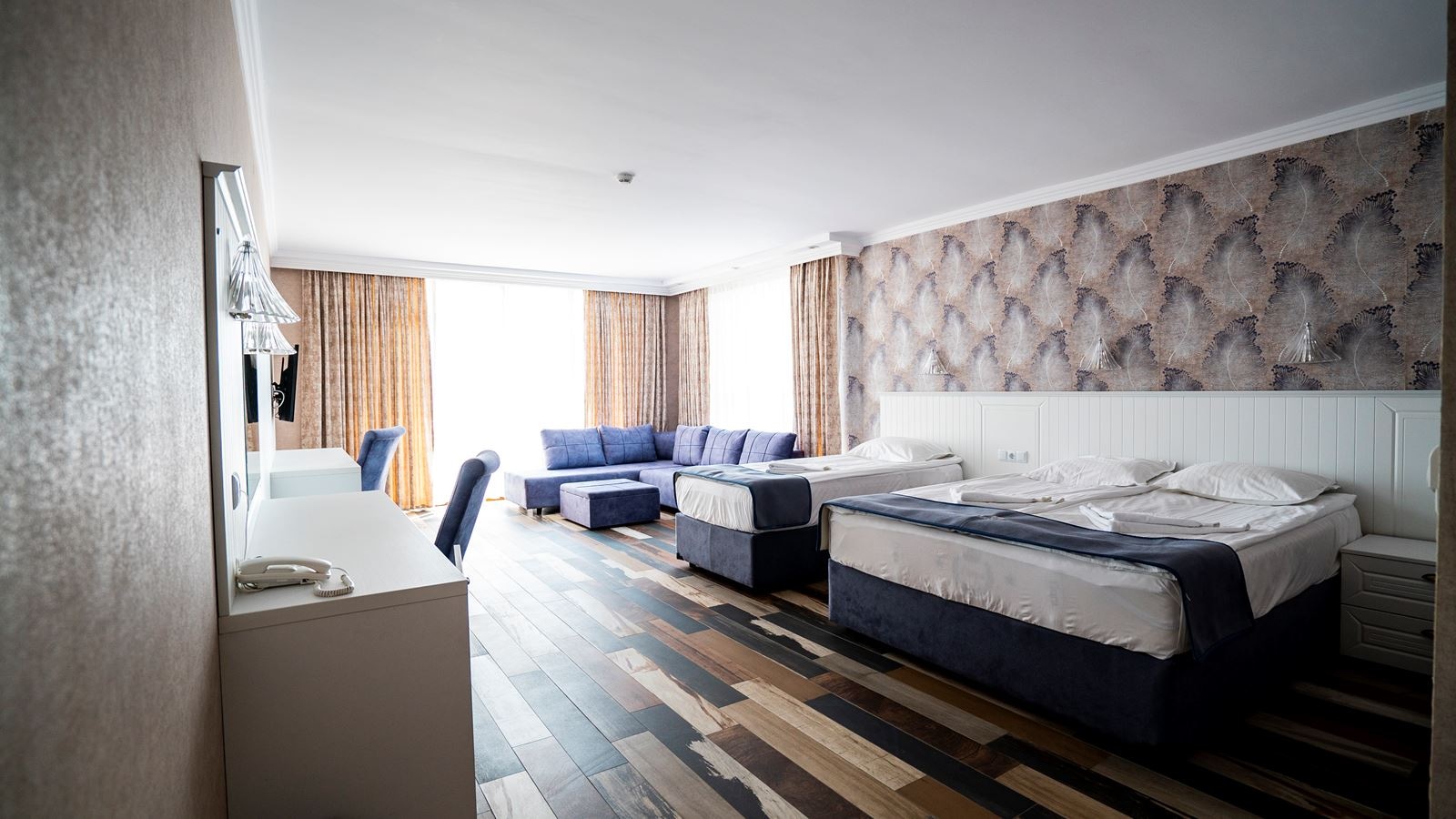 rooms-double-superior-studio