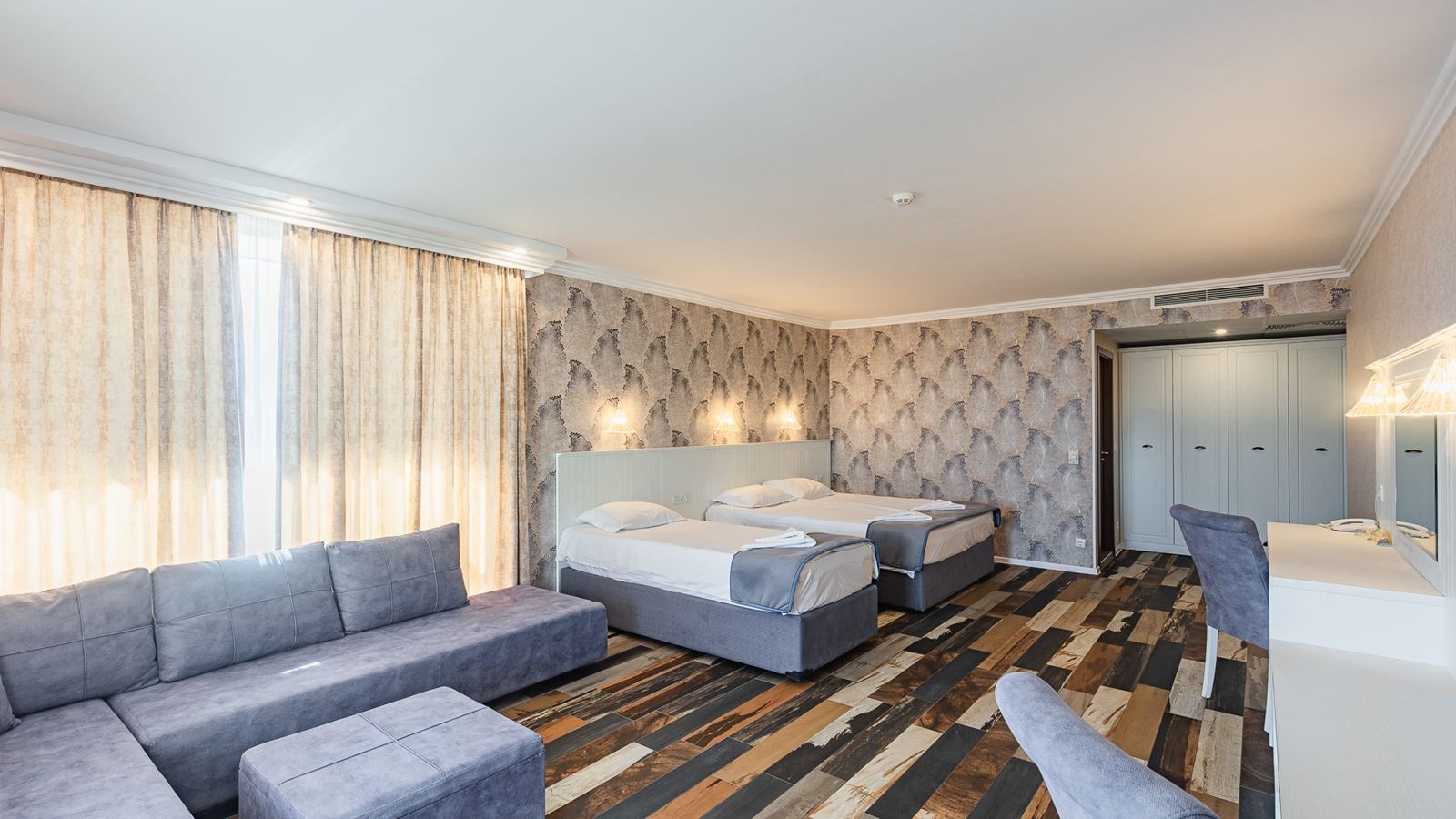 rooms-double-superior-studio