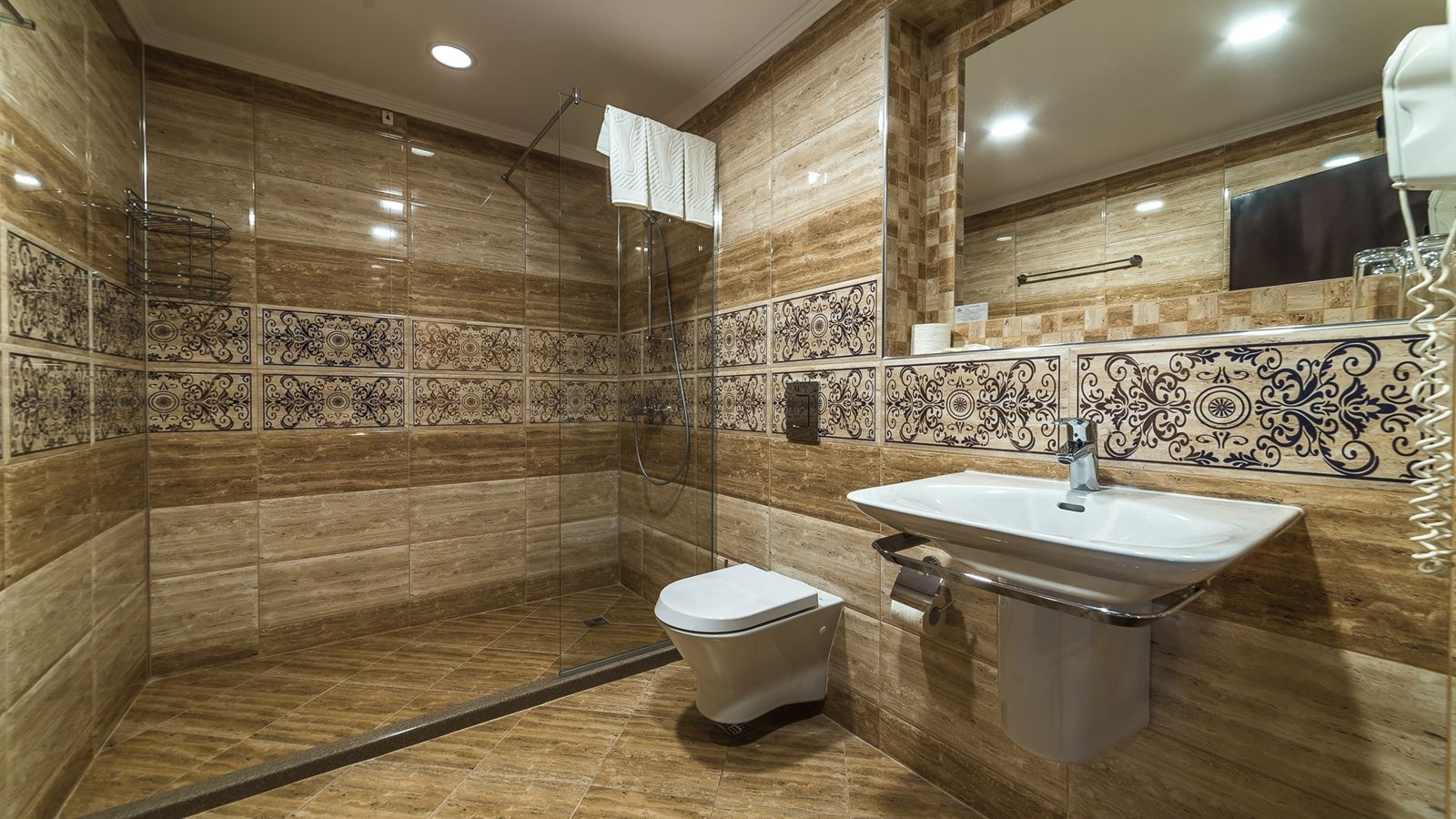 rooms-double-superior-studio