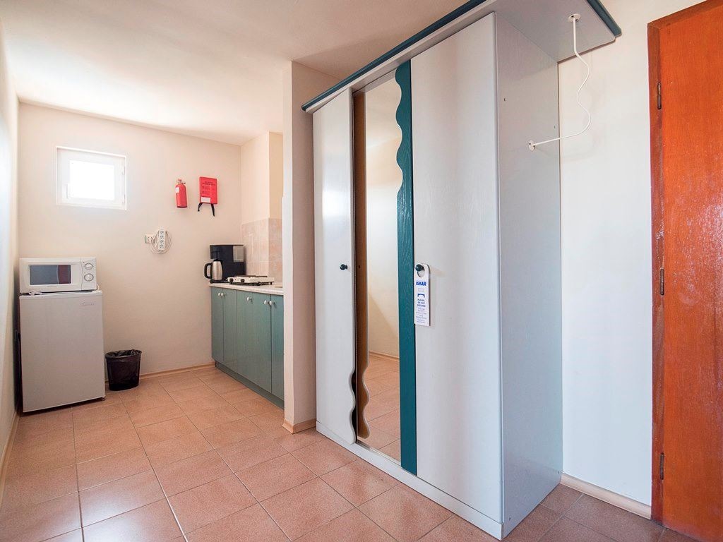rooms-family-room