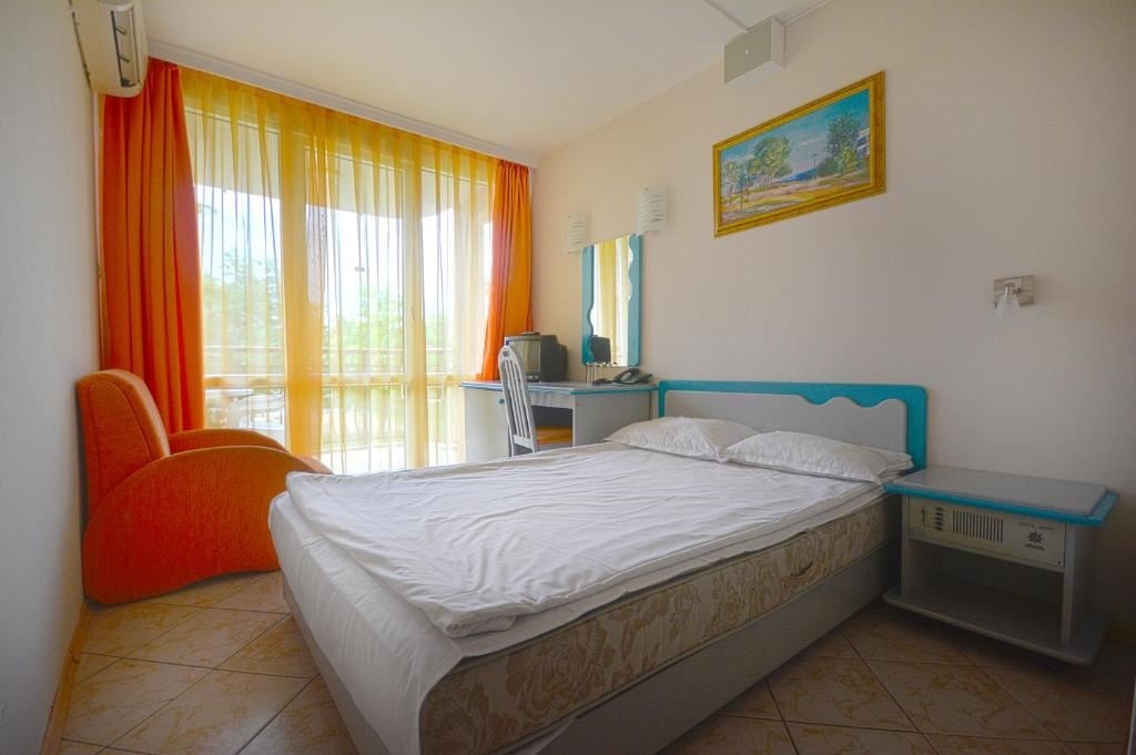 rooms-single-room