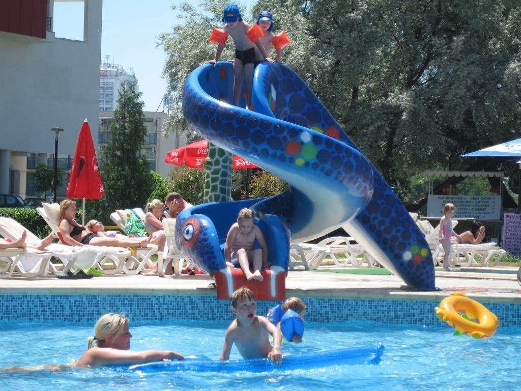 water-park-water-park