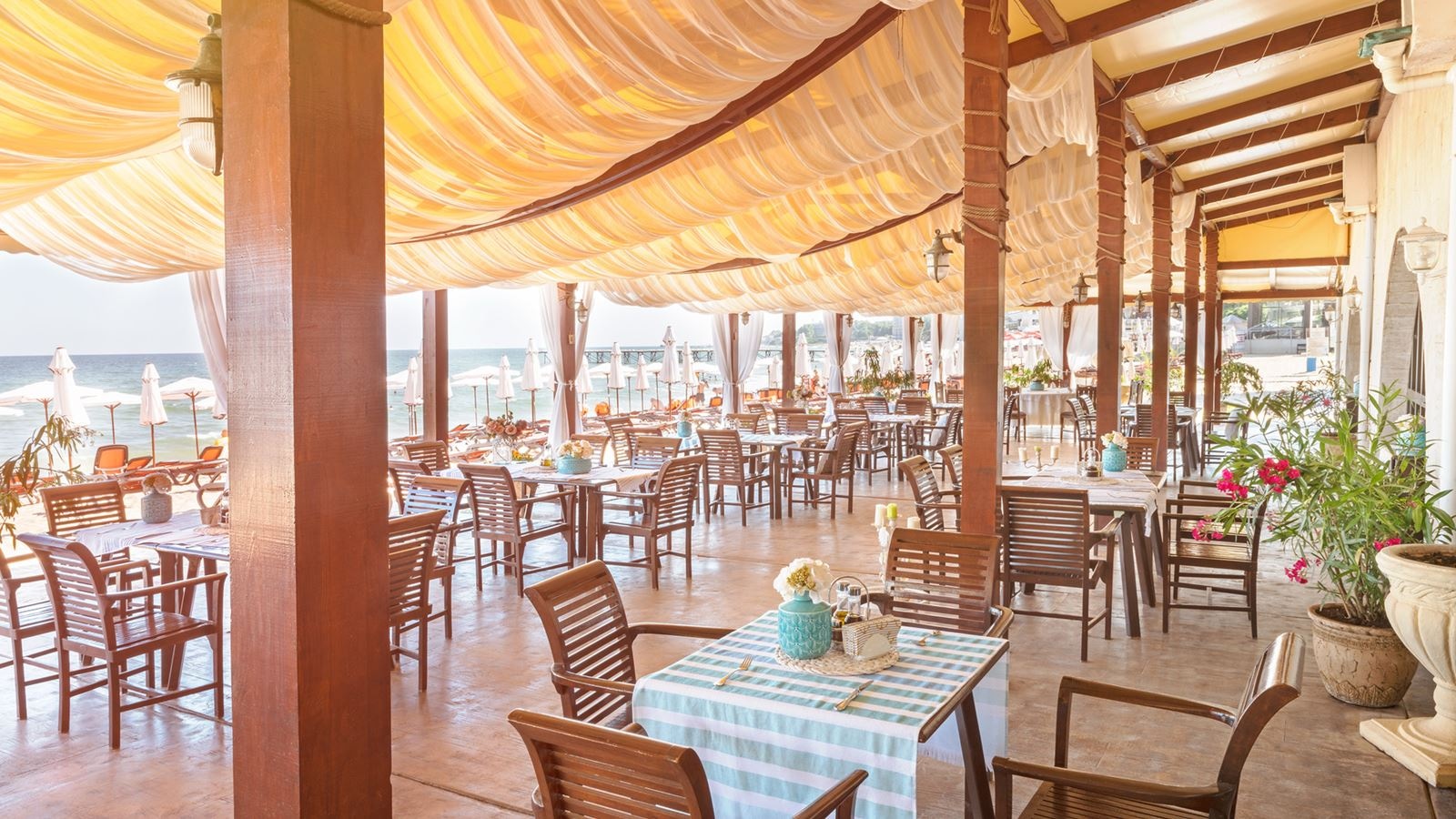 restaurants-main-restaurant