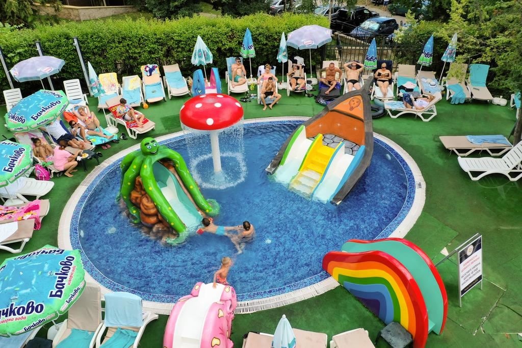 water-park-water-park