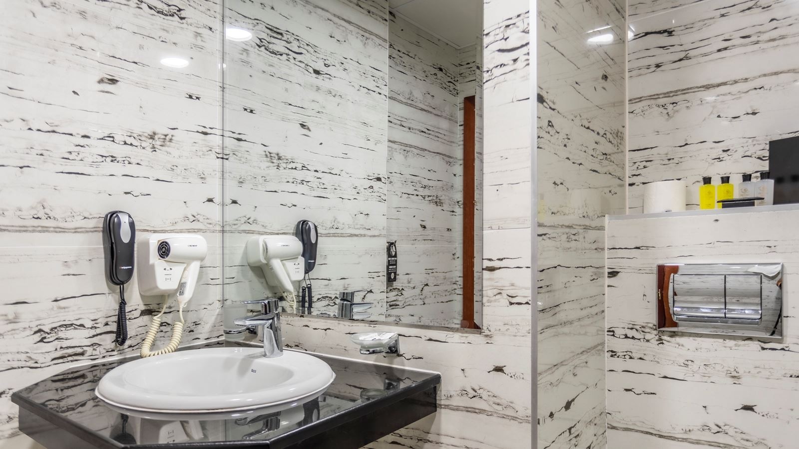 rooms-premium-room