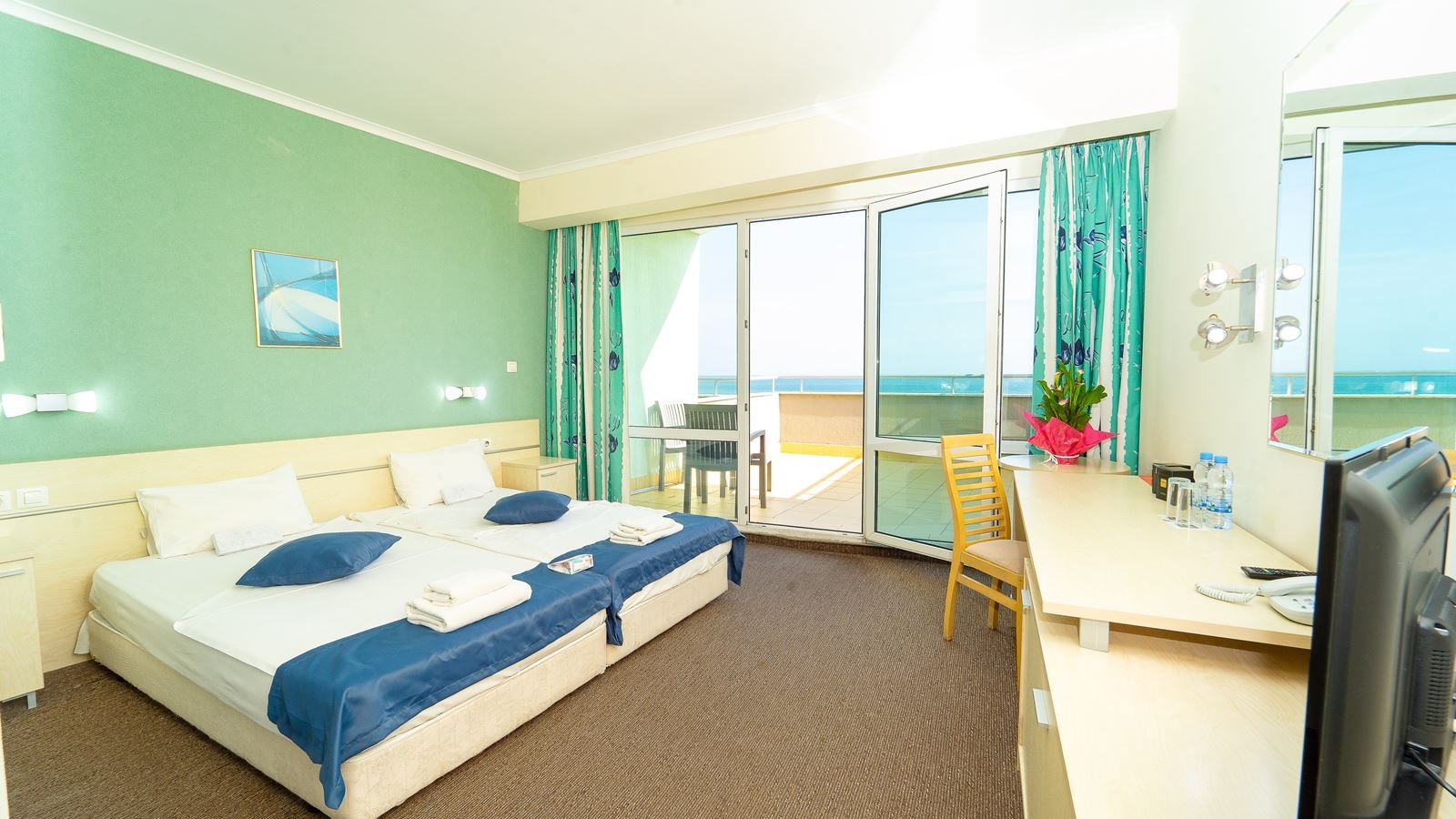rooms-bed-twin-room