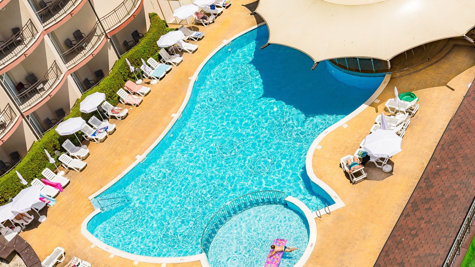 pools-outdoor-pool