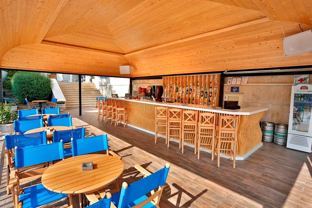 bars-pool-bar