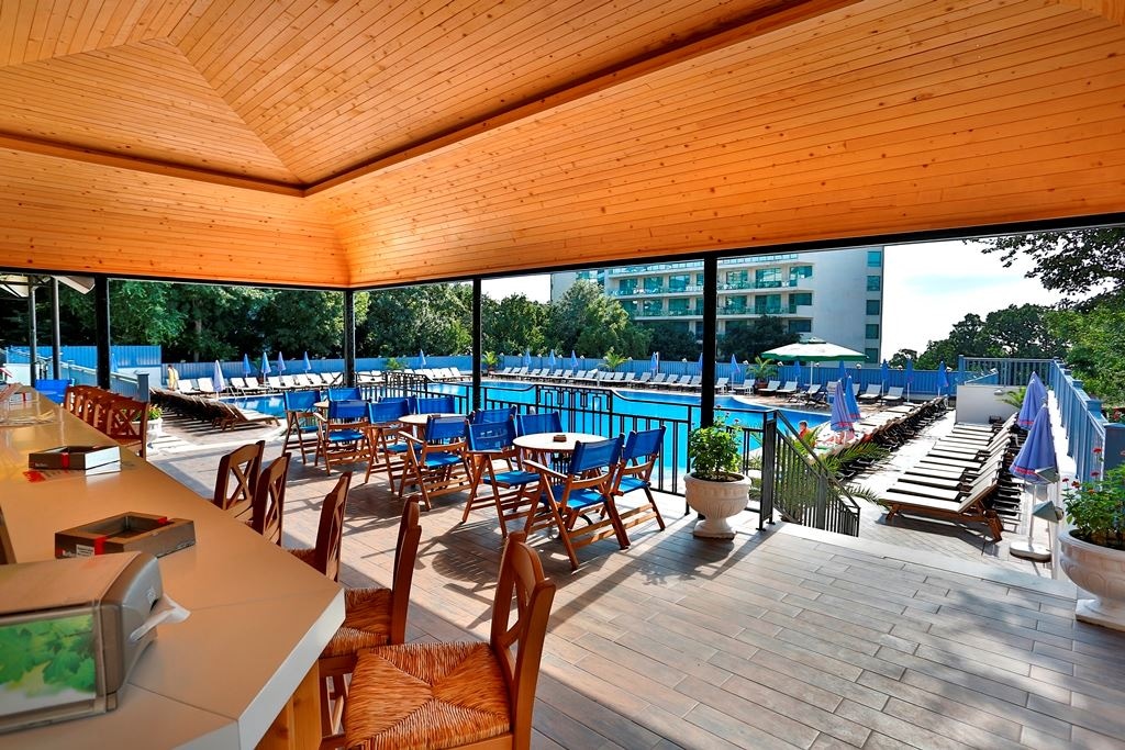 bars-pool-bar