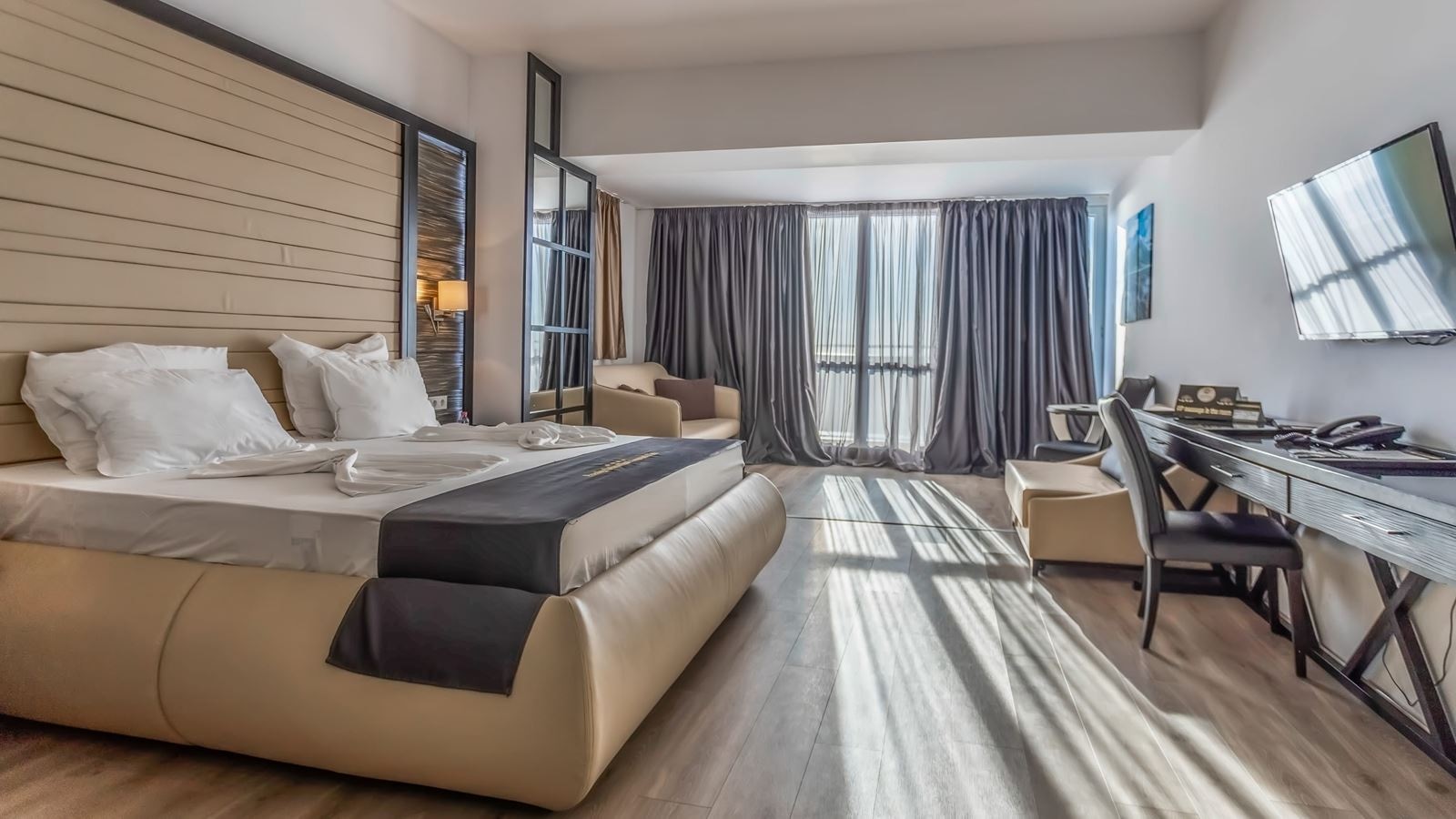 rooms-premium-room