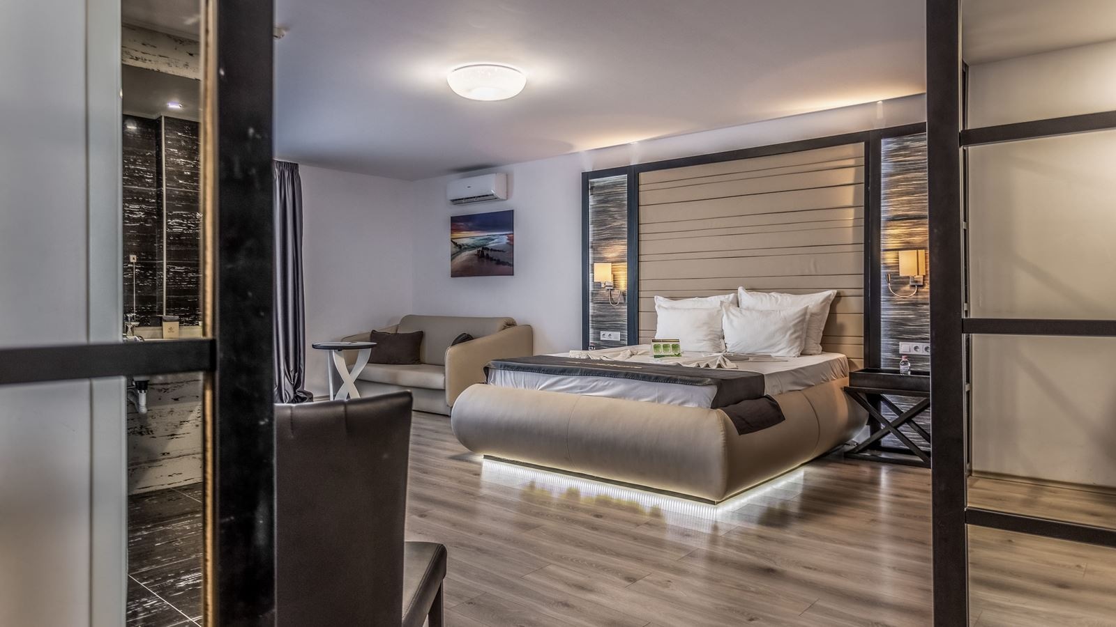 rooms-premium-room