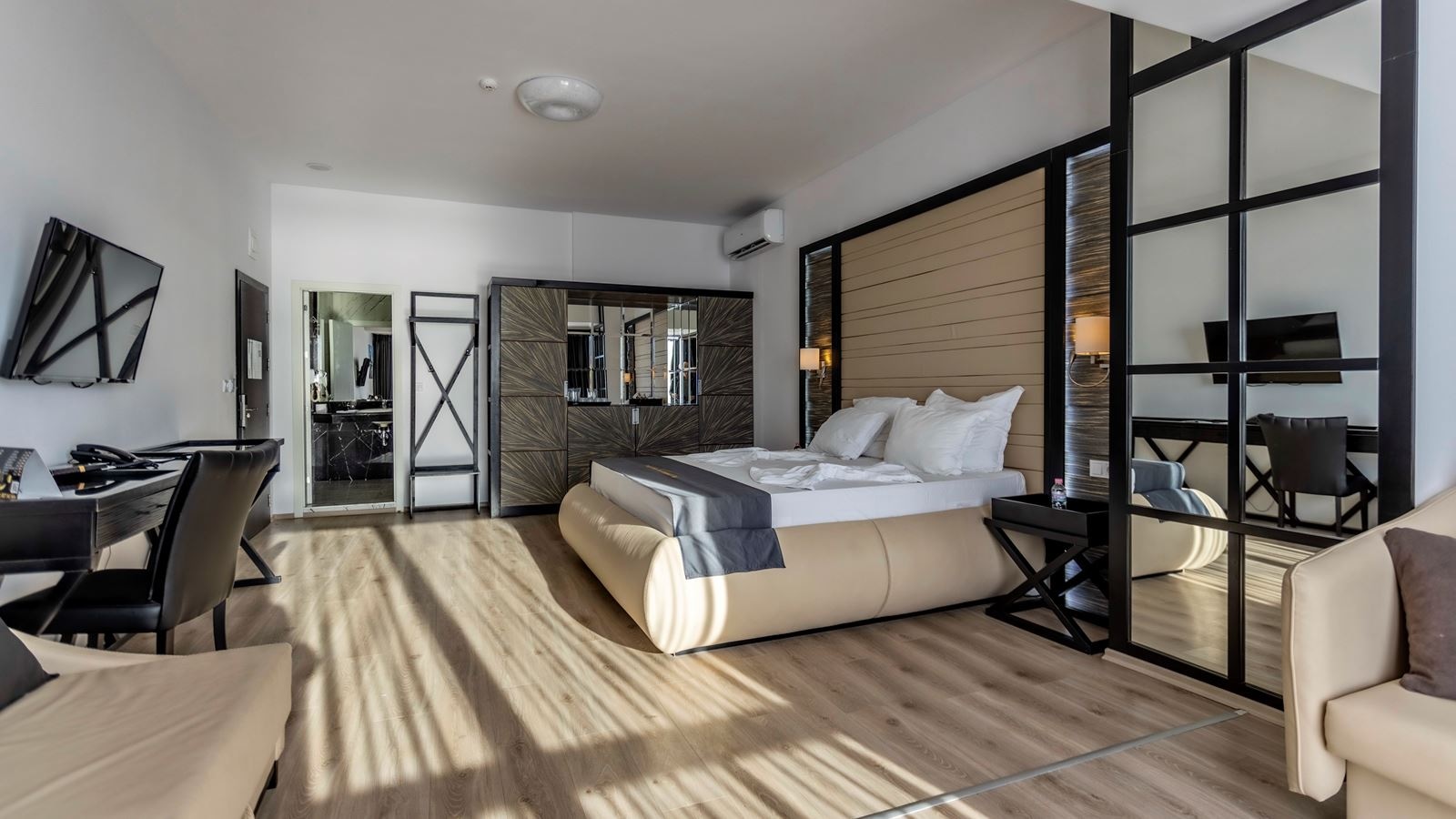 rooms-premium-room