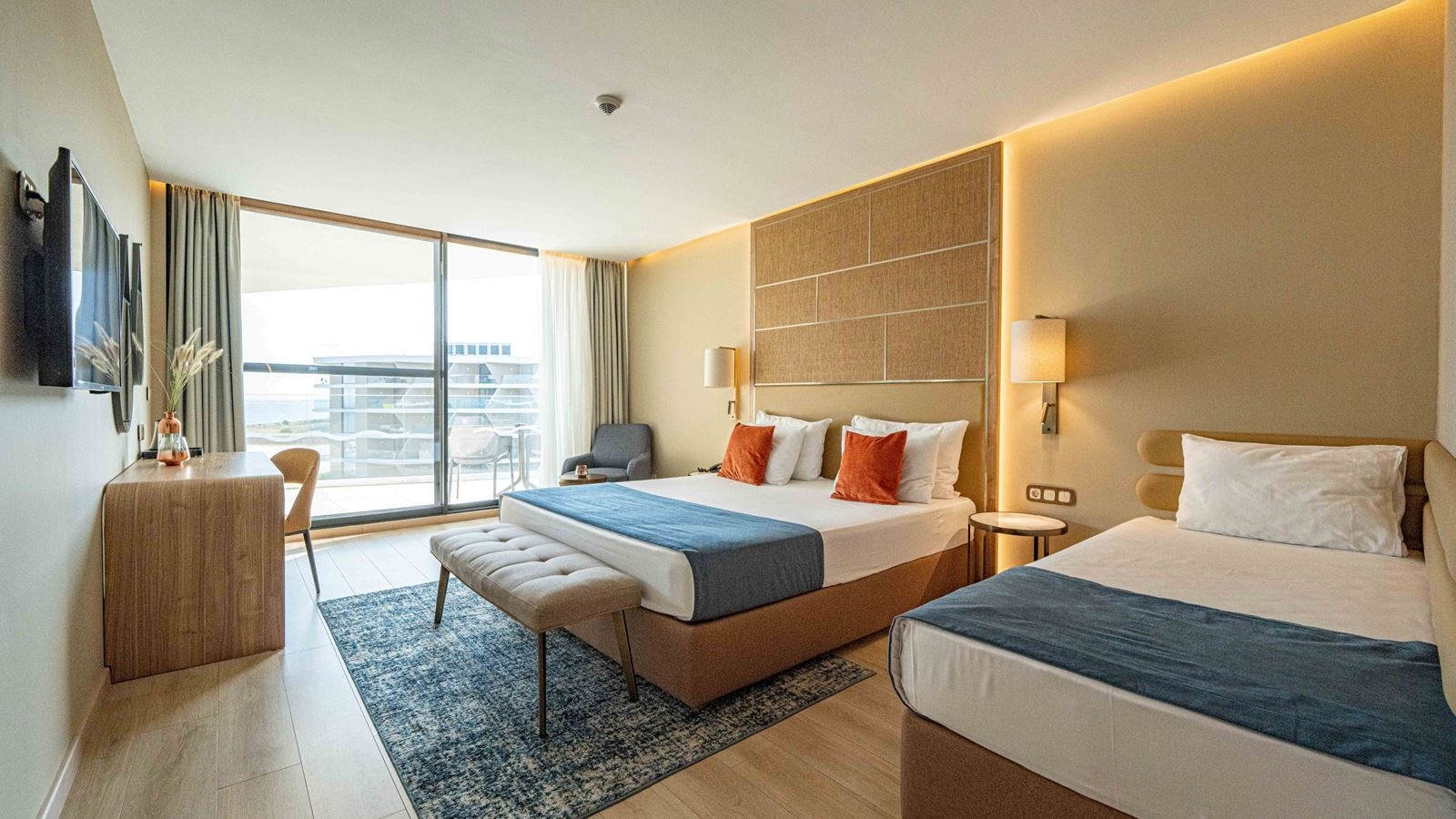 rooms-double-superior-room--sea-view-balcony-or-terrace