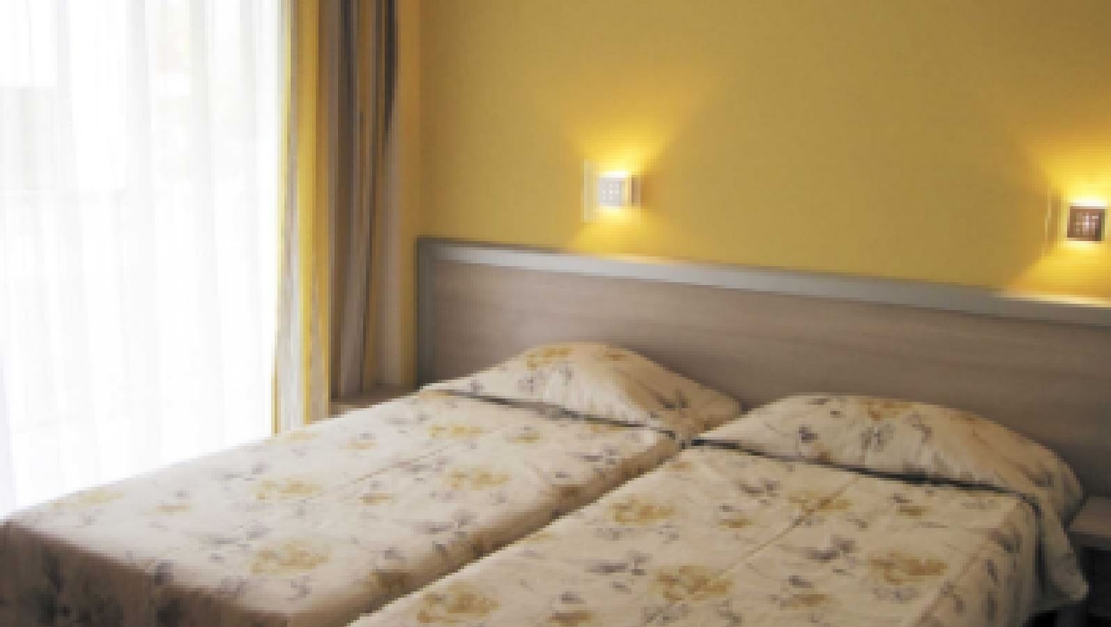 rooms-singleuse-standard-room-balcony