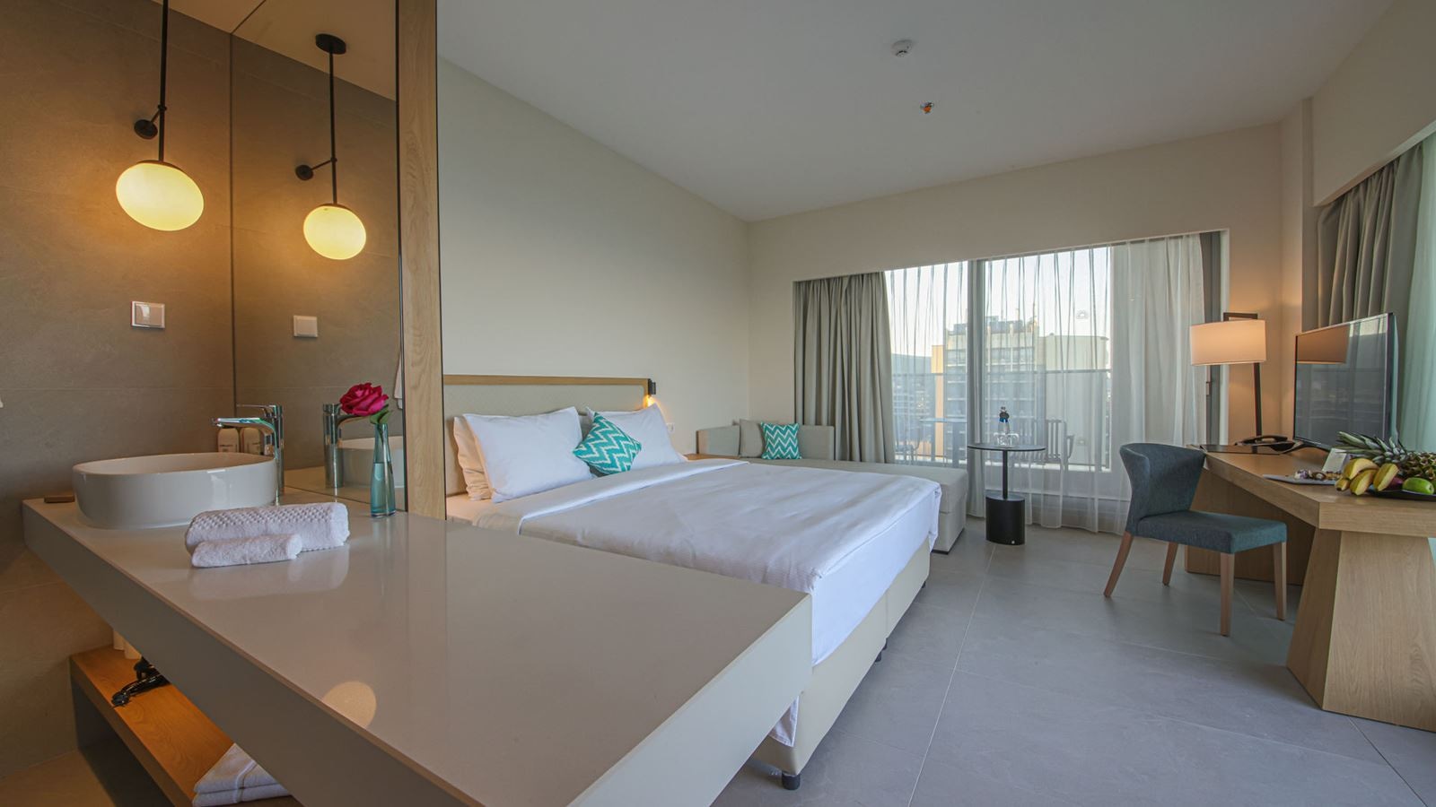 rooms-superior-room