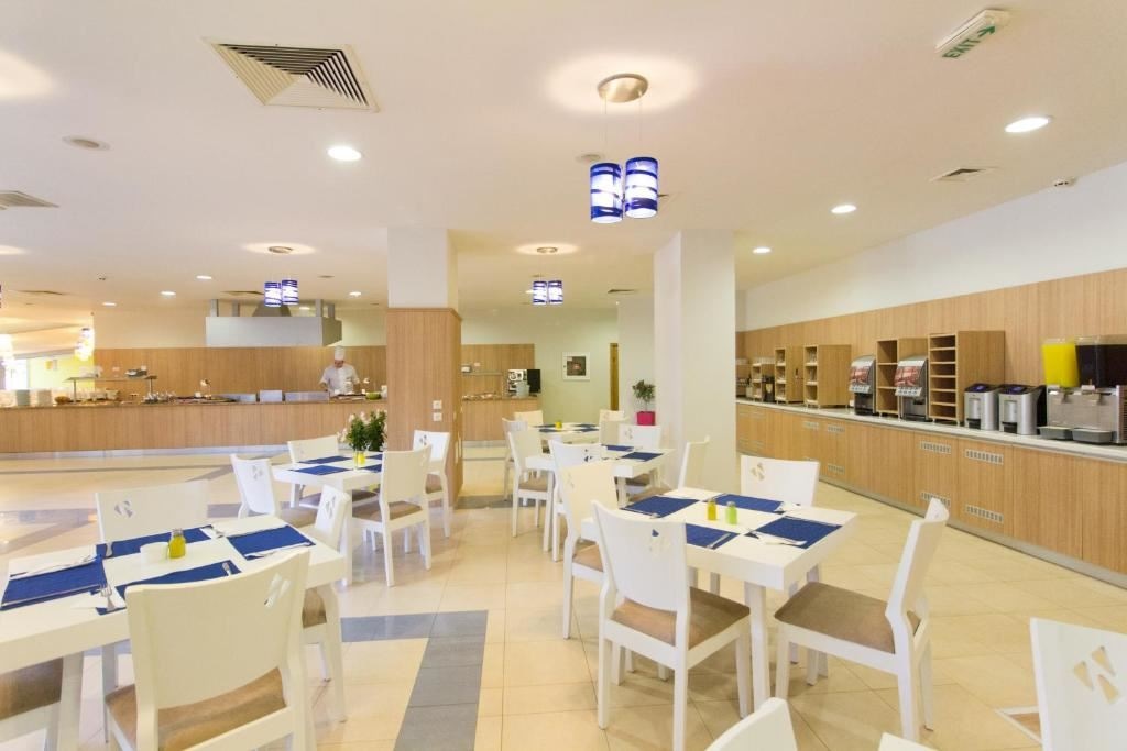 restaurants-restaurants